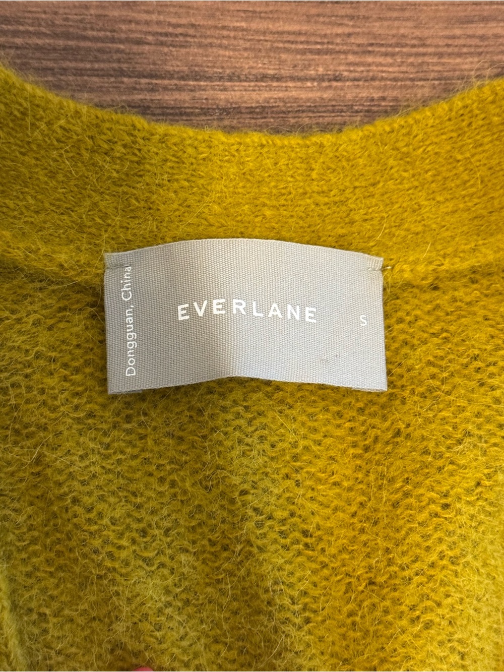 Everlane Chartreuse Alpaca Blend V-Neck Button Cardigan Sweater - Size Small - Picture 3 of 6